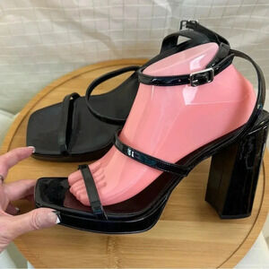 Steve Madden Women's Black Patent Platform  Strappy Sandal Size 11